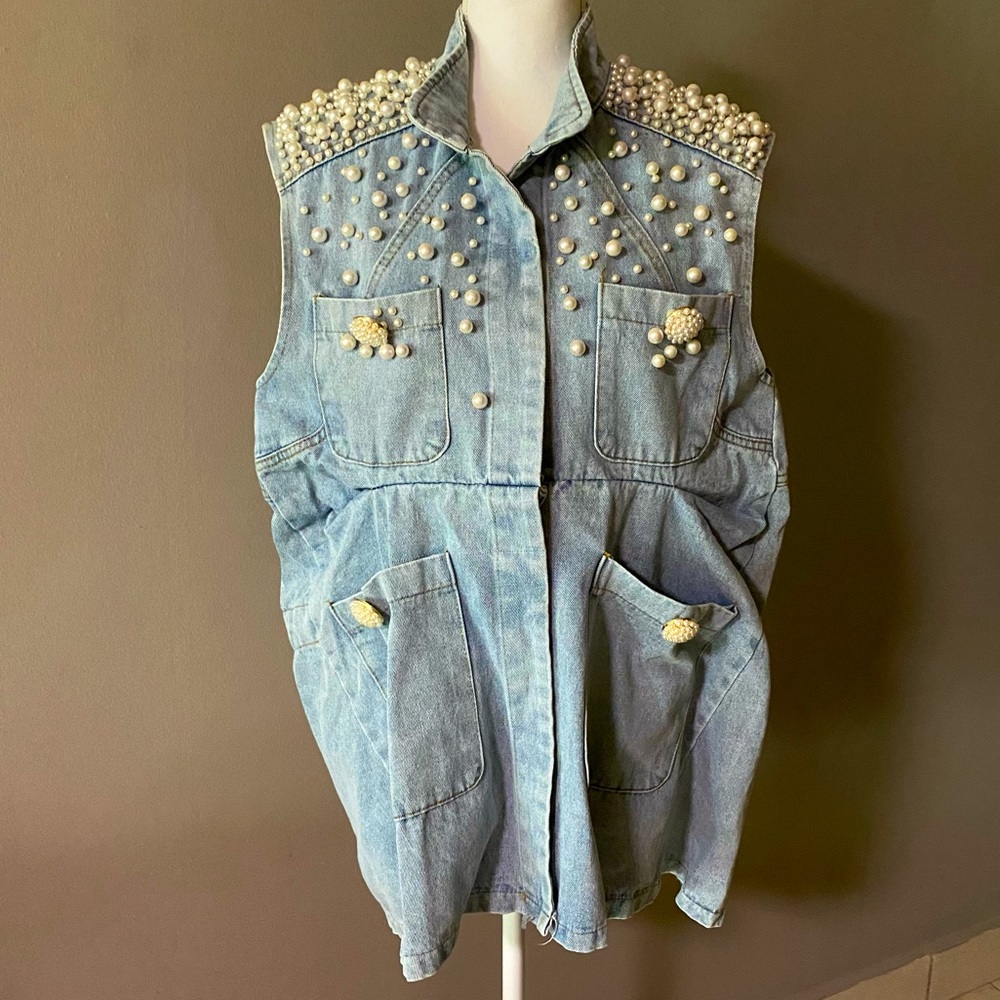 Pearl denim oversized vest 🤍